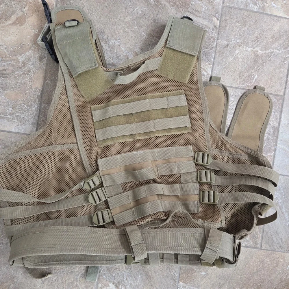 Red Rock Outdoor Gear Tactical Vest‎ Coyote Tan Cross Draw Holster Mag Pouches
